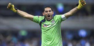 Cruz Azul oficializa la salida de José de Jesús Corona Cruz Azul oficializa la salida de José de Jesús Corona