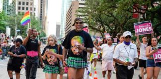 Dennis Rodman en Marcha del Orgullo de Houston: “El amor siempre ganará” Dennis Rodman en Marcha del Orgullo de Houston: "El amor siempre ganará"