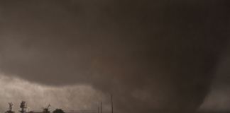 Finalmente fueron 18 tornados los que causaron daños en el noroeste de Minnesota Finalmente fueron 18 tornados los que causaron daños en el noroeste de Minnesota