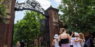 ¿Qué es la Acción Afirmativa? ¿Cómo impactará a las minorías? ¿Qué es la Acción Afirmativa? ¿Cómo impactará a las minorías?