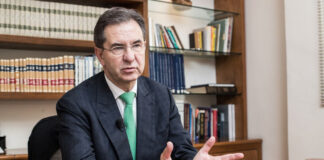 Estadounidenses trafican mucho del fentanilo que llega a EEUU "Estadounidenses trafican mucho del fentanilo que llega a EEUU": embajador de México