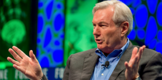 Dr. Michael Osterholm: “Puedo decir con certeza que vamos a ver más pandemias” Dr. Michael Osterholm: "Puedo decir con certeza que vamos a ver más pandemias"