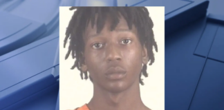 Deliberan la sentencia de Timothy Simpkins, que hirió a dos compañeros y un maestro en tiroteo Deliberan la sentencia de Timothy Simpkins, que hirió a dos compañeros y un maestro en tiroteo