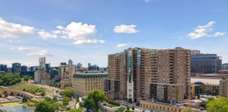 Vecinos que viven en West River Parkway en Minneapolis, aterrorizados por los robos Vecinos que viven en West River Parkway en Minneapolis, aterrorizados por los robos