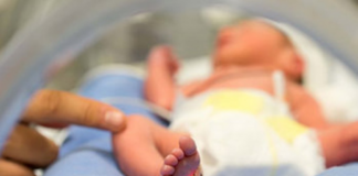 Recién nacido, de apenas una hora, abandonado en un negocio de Plano: lo rescataron y está bien de salud Recién nacido, de apenas una hora, abandonado en un negocio de Plano: lo rescataron y está bien de salud