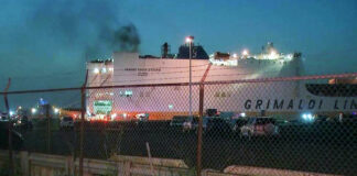 Se incendia barco que transportaba 5 mil vehículos, en Nueva Jersey Se incendia barco que transportaba 5 mil vehículos, en Nueva Jersey