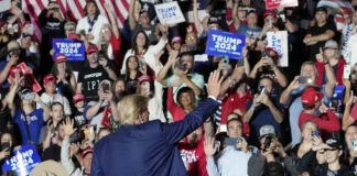 Entre problemas legales, Trump reclama apoyo republicano Entre problemas legales, Trump reclama apoyo republicano