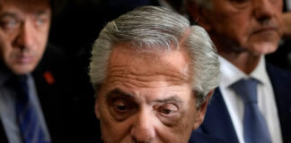 Entre violencia y pobreza, Argentina va a elecciones primarias Entre violencia y pobreza, Argentina va a elecciones primarias