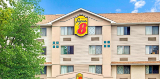 Una víctima de tráfico sexual demandó a la cadena de hoteles Super 8 Una víctima de tráfico sexual demandó a la cadena de hoteles Super 8