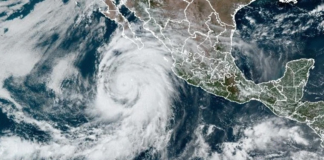 La tormenta tropical Hilary tocó tierra a lo largo de la costa de Baja California en México La tormenta tropical Hilary tocó tierra a lo largo de la costa de Baja California en México