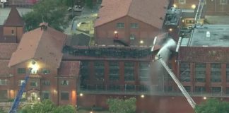 Un incendio en una prisión estatal de Texas obligó a evacuar a más de 650 reclusos Un incendio en una prisión estatal de Texas obligó a evacuar a más de 650 reclusos