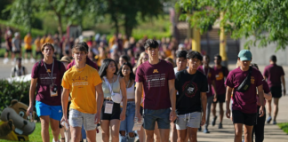 Por tercer año consecutivo, la UdeM rompe récord de estudiantes: 6,700 nuevos inscriptos Por tercer año consecutivo, la UdeM rompe récord de estudiantes: 6,700 nuevos inscriptos