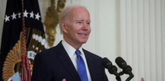 Según regla de Biden, 3,6 millones más de trabajadores podrán recibir pago de horas extras Según regla de Biden, 3,6 millones más de trabajadores podrán recibir pago de horas extras