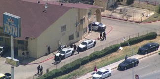 La policía hirió de gravedad a un hombre que les disparó en un motel de Pleasant Grove La policía hirió de gravedad a un hombre que les disparó en un motel de Pleasant Grove