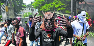 Madre e hijo estadounidenses son liberados de su secuestro, en Haití Madre e hijo estadounidenses son liberados de su secuestro, en Haití