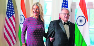 Instan al senador Bob Menéndez a dimitir, tras acusación de soborno Instan al senador Bob Menéndez a dimitir, tras acusación de soborno