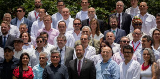 ELN y gobierno colombiano acuerdan aliviar situación humanitaria ELN y gobierno colombiano acuerdan aliviar situación humanitaria