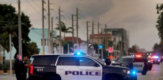 Adolescente asesina a su madre y hiere al novio de ella, en Florida Adolescente asesina a su madre y hiere al novio de ella, en Florida