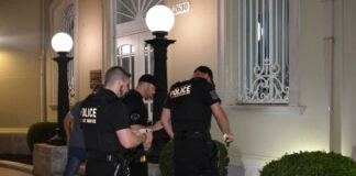 Atacan con bombas molotov a embajada de Cuba en EEUU Atacan con bombas molotov a embajada de Cuba en EEUU