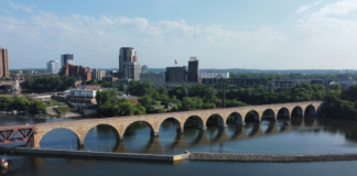 El puente Stone Arch cerrará por reparaciones a partir de la próxima primavera El puente Stone Arch cerrará por reparaciones a partir de la próxima primavera