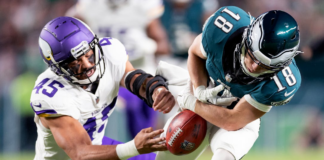 Con muchas pérdidas de balón, los Vikings cayeron 34-28 contra los Eagles Con muchas pérdidas de balón, los Vikings cayeron 34-28 contra los Eagles