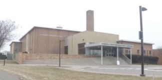 Cancelan clases en tres escuelas de Edina debido a “mensajes preocupantes” Cancelan clases en tres escuelas de Edina debido a "mensajes preocupantes"