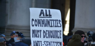 Los ataques antisemitas y de supremacía blanca aumentaron un 89% entre 2021 y 2022 Los ataques antisemitas y de supremacía blanca aumentaron un 89% entre 2021 y 2022