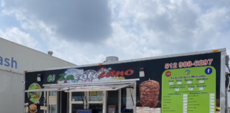 Los camiones de comida rápida sufren la ola de calor y venden poco en Texas Los camiones de comida rápida sufren la ola de calor y venden poco en Texas