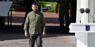 Zelensky describe a Vladimir Putin como “el segundo Hitler” Zelensky describe a Vladimir Putin como "el segundo Hitler"