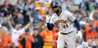 Los Astros vencen a los Mellizos 9-1 para liderar la serie de la División Americana por 2-1 Los Astros vencen a los Mellizos 9-1 para liderar la serie de la División Americana por 2-1