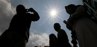 Entusiasmo en Minnesota para ver el eclipse solar del sábado 14 Entusiasmo en Minnesota para ver el eclipse solar del sábado 14