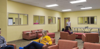 La Universidad de Minnesota subastará muebles de más de 50 años La Universidad de Minnesota subastará muebles de más de 50 años