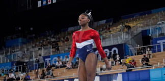 Simone Biles lidera las medallas de las mujeres estadounidenses en Mundial de Gimnasia Simone Biles lidera las medallas de las mujeres estadounidenses en Mundial de Gimnasia