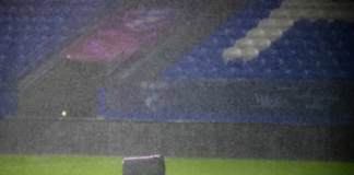 Los fuertes vientos hicieron asustar a la gente que asistía al partido del FC Dallas en Frisco Los fuertes vientos hicieron asustar a la gente que asistía al partido del FC Dallas en Frisco