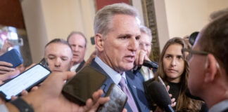 Destituyen a McCarthy como presidente de la Cámara de Representantes Destituyen a McCarthy como presidente de la Cámara de Representantes