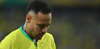 Neymar es denunciado por exempleada, acusado de explotación laboral Neymar es denunciado por exempleada, acusado de explotación laboral