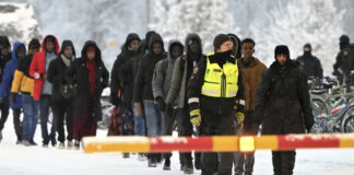 Unión Europea refuerza la frontera finlandesa por cruce de migrantes Unión Europea refuerza la frontera finlandesa por cruce de migrantes