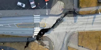 Se abre enorme grieta en Islandia; es posible una erupción volcánica Se abre enorme grieta en Islandia; es posible una erupción volcánica