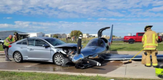 Una avioneta chocó con un automóvil en McKinney: un herido leve Una avioneta chocó con un automóvil en McKinney: un herido leve