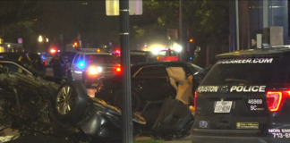 Seis personas murieron y dos resultaron heridas tras grave colisión en Houston Seis personas murieron y dos resultaron heridas tras grave colisión en Houston