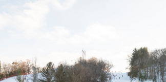 Activan máquina de nieve en algunas pistas de esquí, a la espera de la nieve Activan máquina de nieve en algunas pistas de esquí, a la espera de la nieve