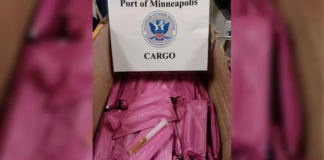 Aeropuerto MSP: confiscan miles de jeringas de lo que dicen es un gel tensor vaginal “peligroso” Aeropuerto MSP: confiscan miles de jeringas de lo que dicen es un gel tensor vaginal "peligroso"