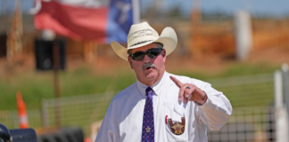 El FBI está investigando a un sheriff de Texas que enfrentó quejas de corrupción El FBI está investigando a un sheriff de Texas que enfrentó quejas de corrupción