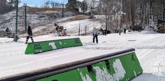 Los esquiadores y practicantes de snowboard en el metro harán el viaje a Taylors Falls Los esquiadores y practicantes de snowboard en el metro harán el viaje a Taylors Falls