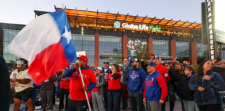 Excelente clima para ver el desfile de los Texas Rangers, sólo algo de viento Excelente clima para ver el desfile de los Texas Rangers, sólo algo de viento