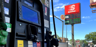 ¿Por qué está bajando el precio de la gasolina en Minnesota? ¿Por qué está bajando el precio de la gasolina en Minnesota?