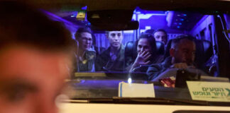 El gobierno de Israel excarcela a 30 mujeres y niños palestinos El gobierno de Israel excarcela a 30 mujeres y niños palestinos