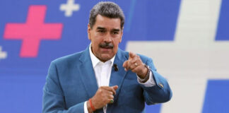 Nicolás Maduro denuncia “xenofobia de oligarquía racista de Perú” Maduro denuncia "xenofobia de oligarquía racista de Perú"