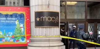 Hombre apuñala a guardias de seguridad en Macy’s de Filadelfia Hombre apuñala a guardias de seguridad en Macy’s de Filadelfia