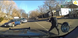 Publican cámaras del tiroteo de St. Paul donde murió un hombre y fue herido un oficial Publican cámaras del tiroteo de St. Paul donde murió un hombre y fue herido un oficial